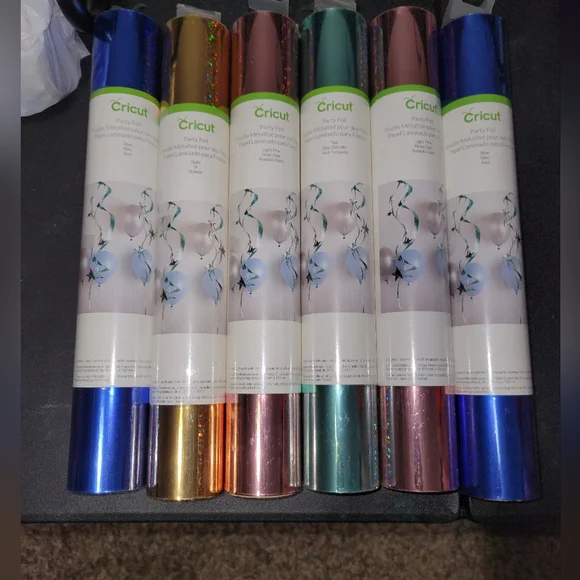 Cricut Vibrant Party Foil Set - Blue, Gold, Green, Purple - Picture 4 of 4